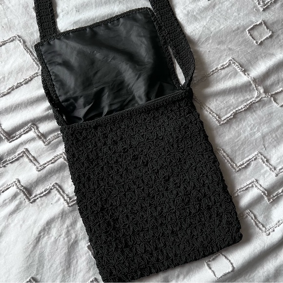 vintage floral embroidered crossbody bag - Picture 3 of 10